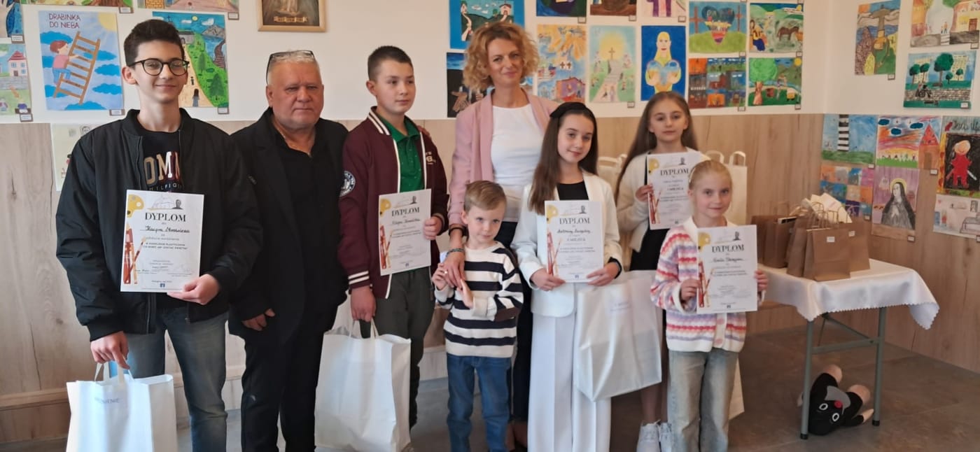 Sukcesy uczniów naszej szkoły w konkursie plastycznym